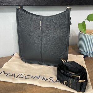 Maison de Sable Black Leather Crossbody Saddle Bag